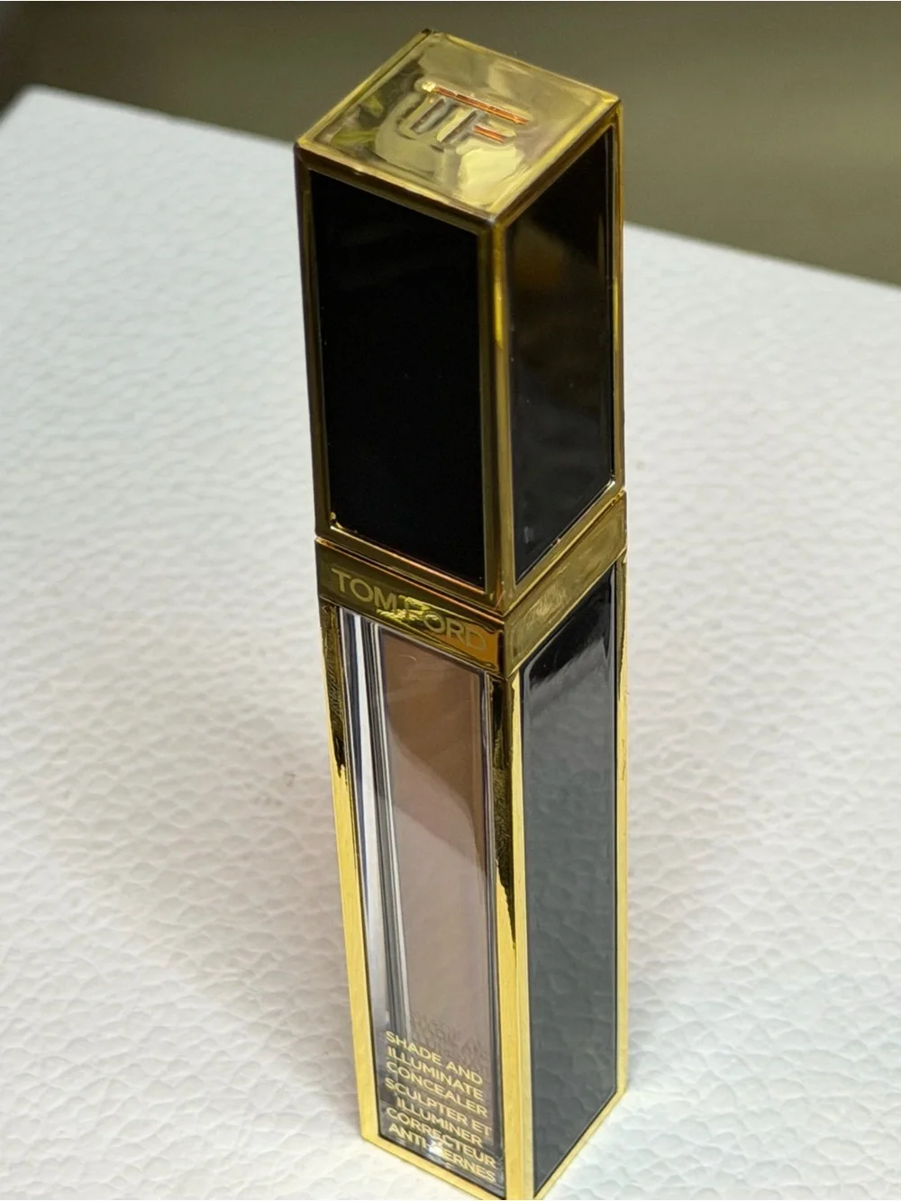 4WO Hazel-Tom Ford Shade and Illuminate Concealer — NWOB